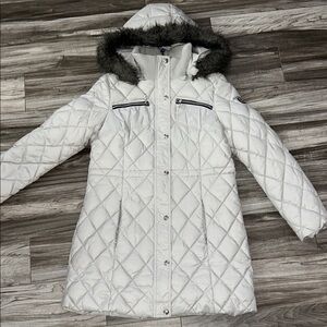 Guess Women's silver Grey Quilted Puffer Coat with detachable Faux Fur Hood
